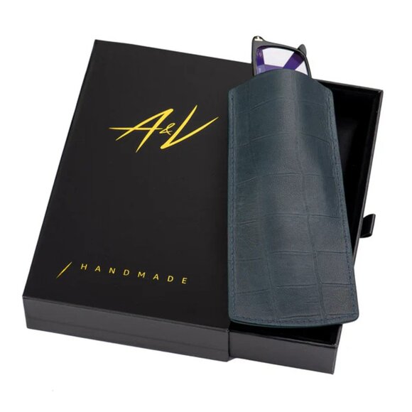 Handmade Calfskin Glasses Case – Exotic Skin Look - Kensington Blue - Picture 2 of 3